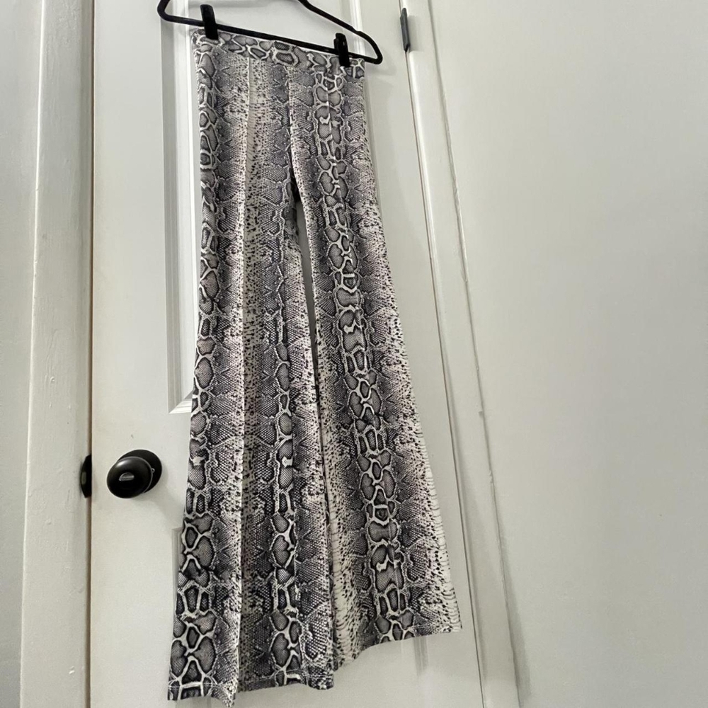 Bershka Flared Stretch Legging Snake Print Pants Md